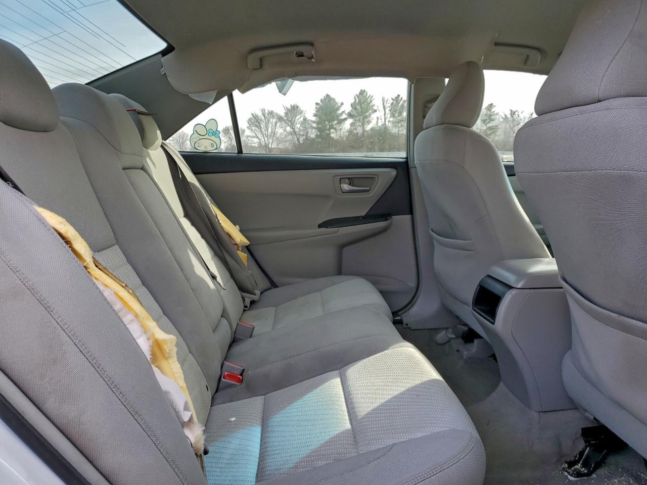 2017 TOYOTA CAMRY LE photo 10
