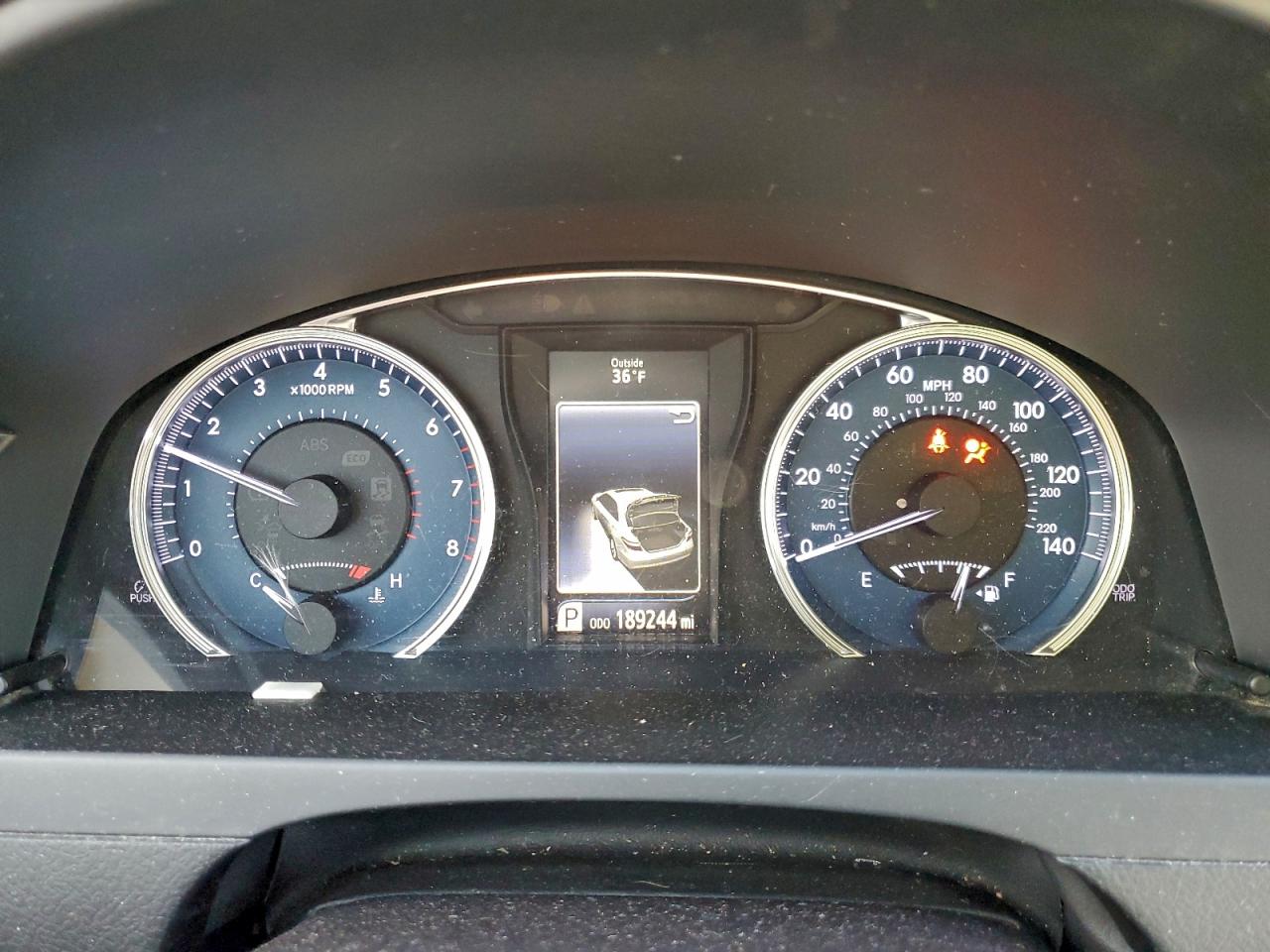 2017 TOYOTA CAMRY LE photo 9