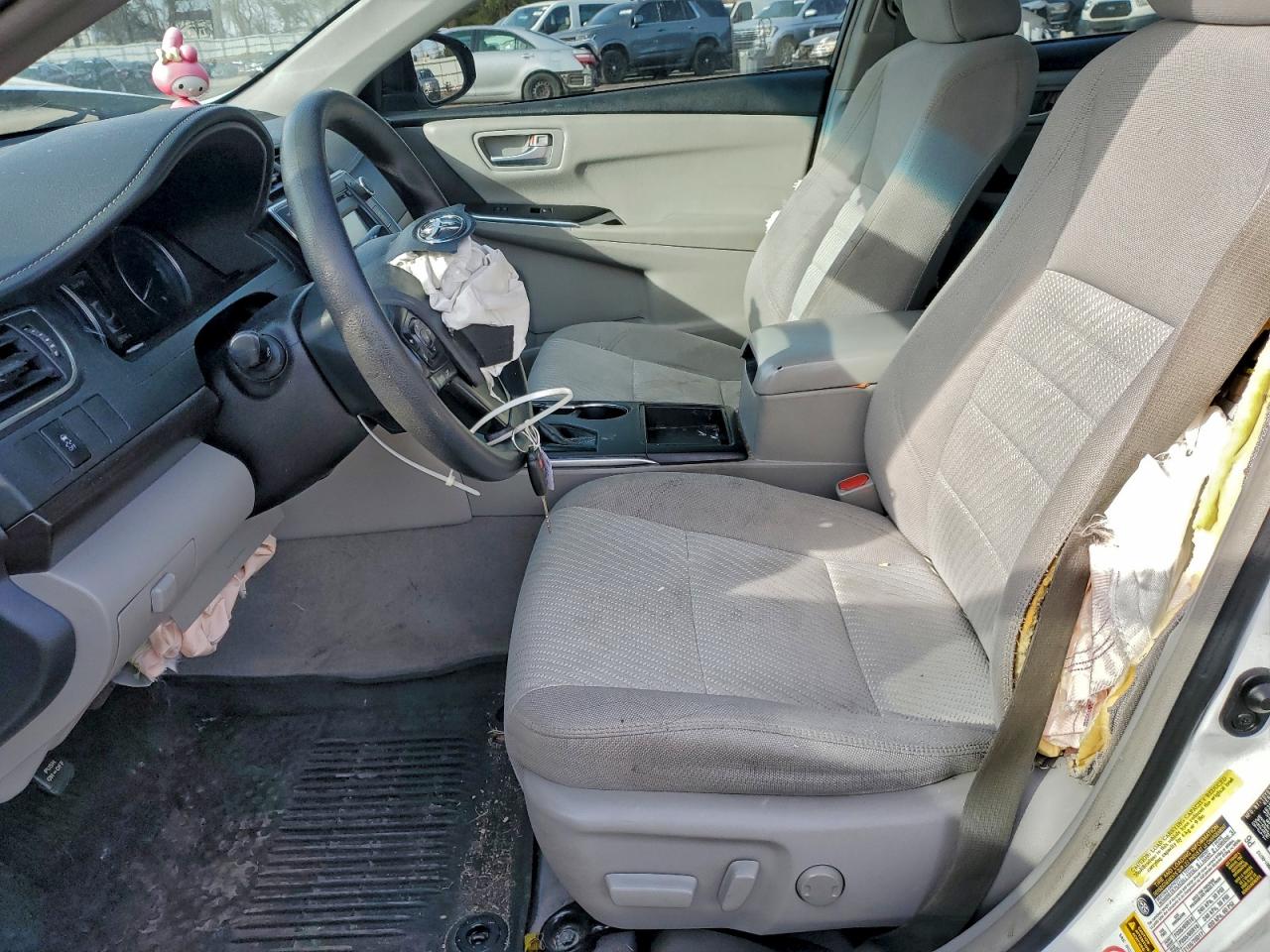 2017 TOYOTA CAMRY LE photo 7