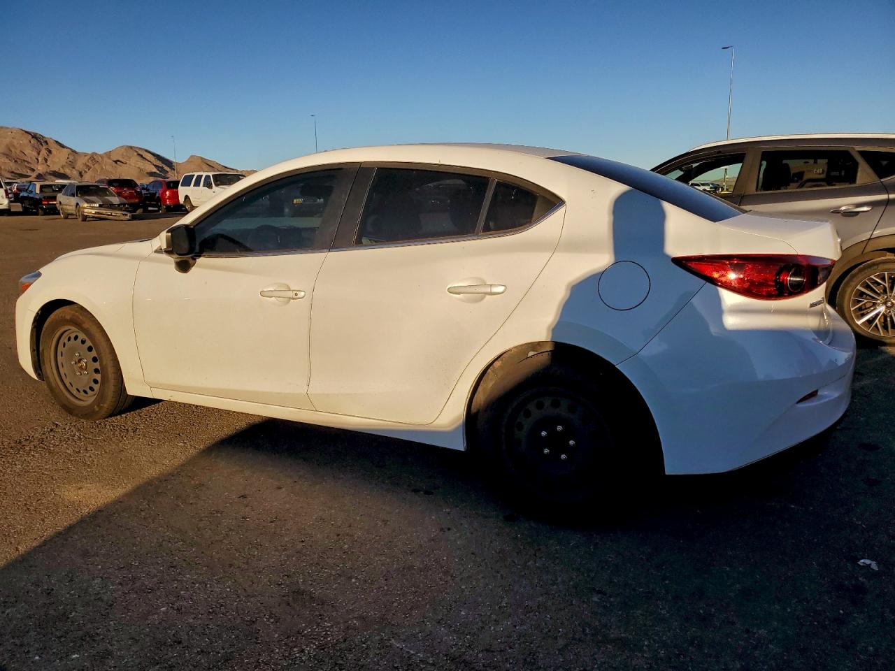 2017 MAZDA 3 SPORT photo 2