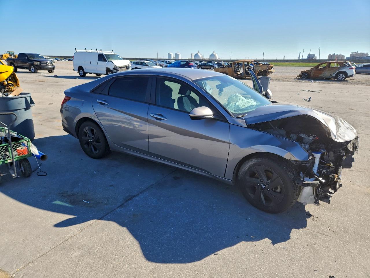 2022 HYUNDAI ELANTRA SEL photo 4