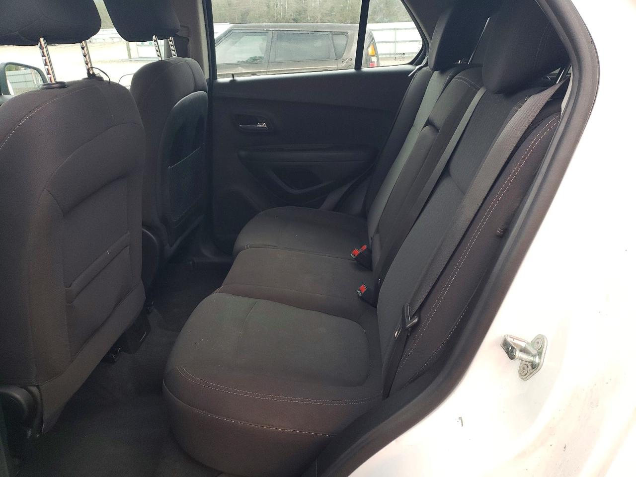 2019 CHEVROLET TRAX LS photo 11