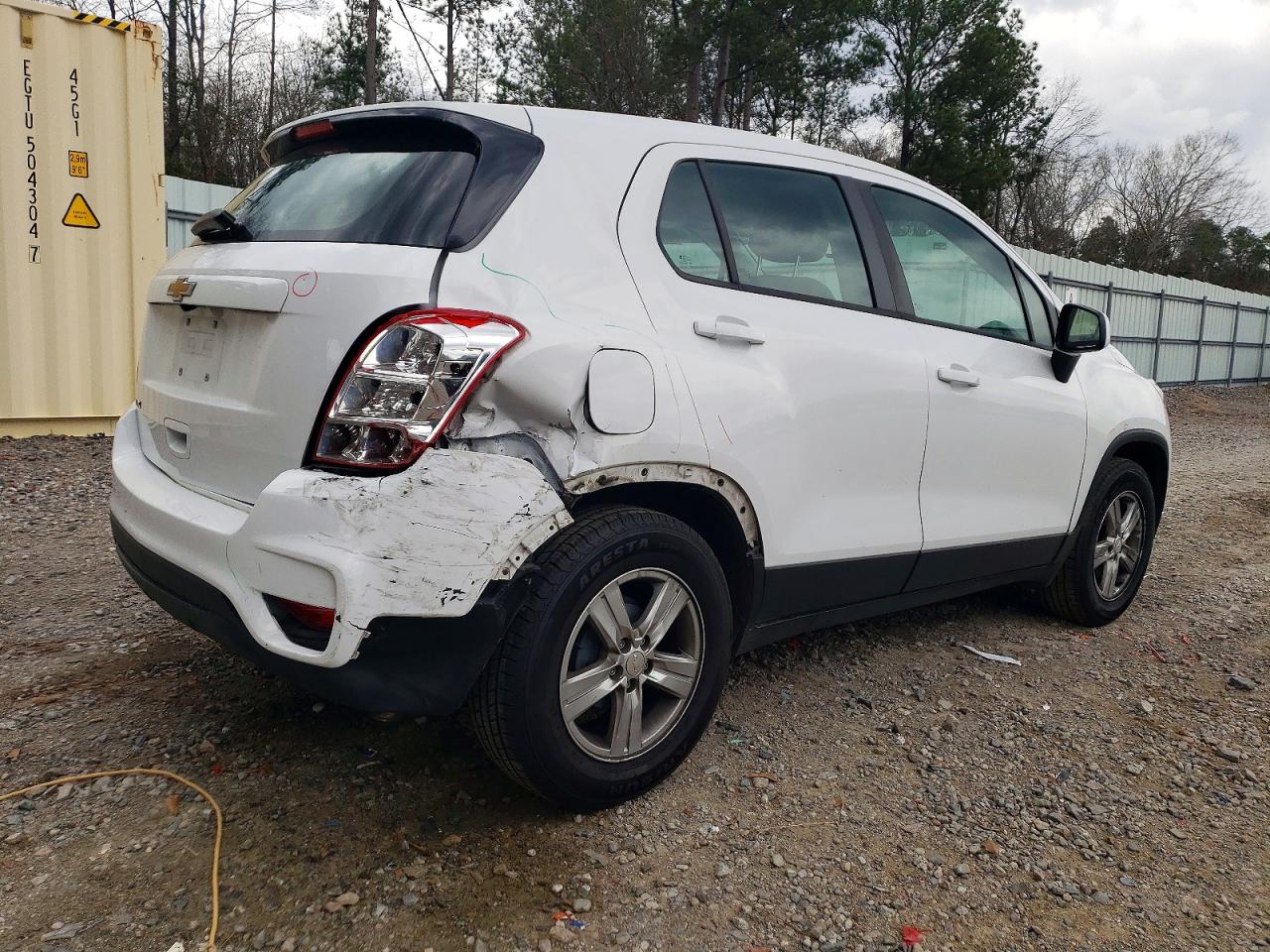 2019 CHEVROLET TRAX LS photo 3
