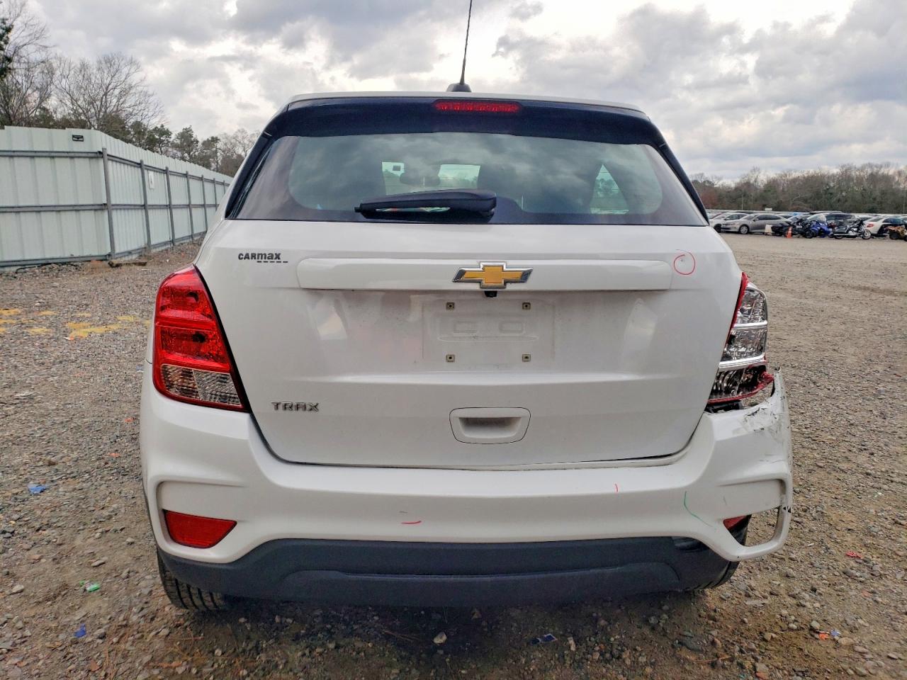 2019 CHEVROLET TRAX LS photo 6