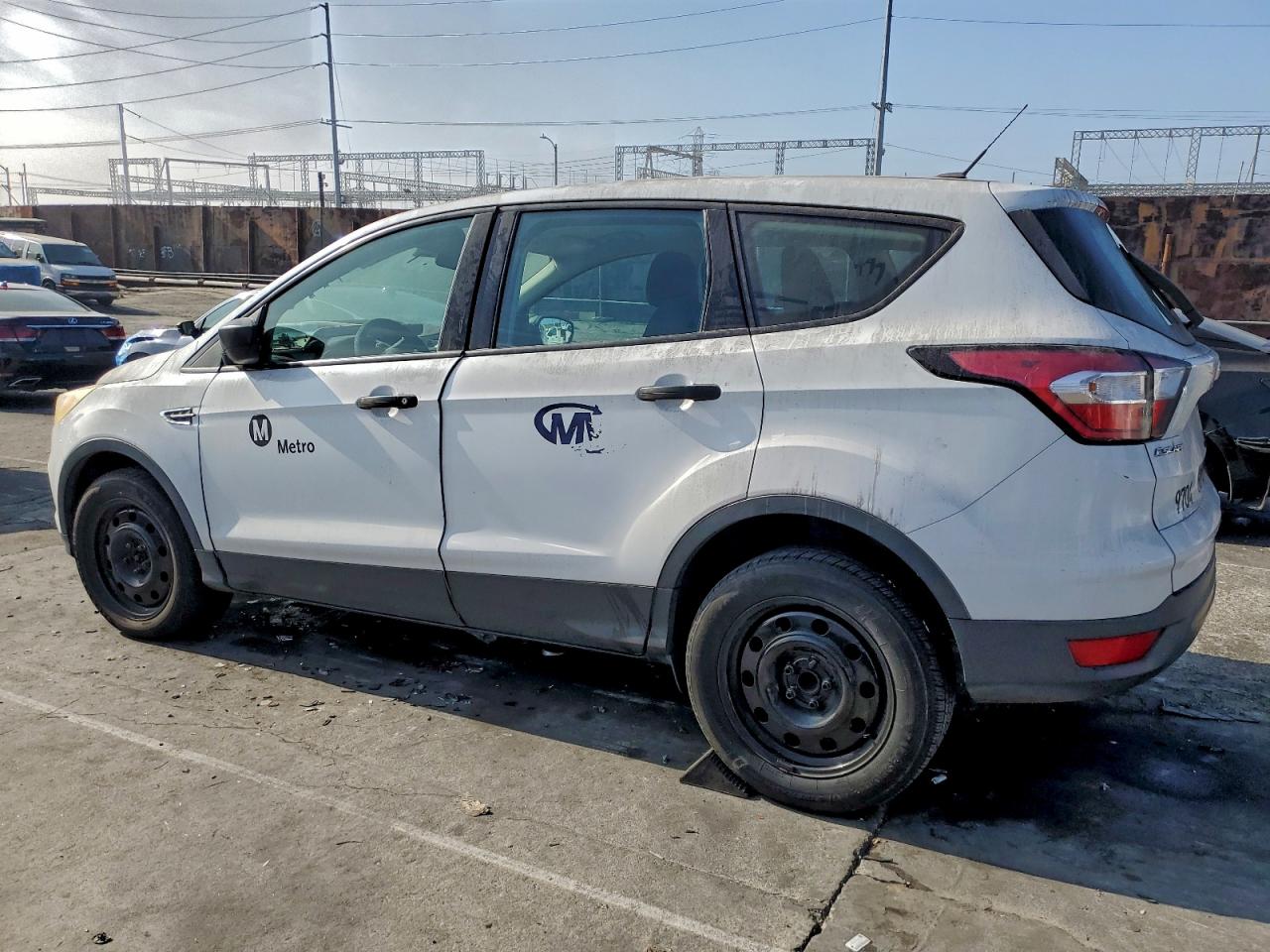 2017 FORD ESCAPE S photo 2