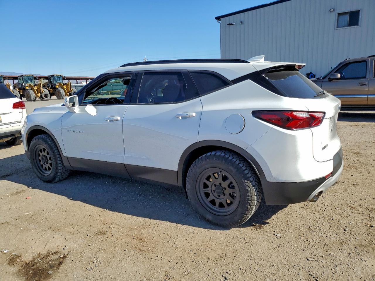 2020 CHEVROLET BLAZER 1LT photo 2