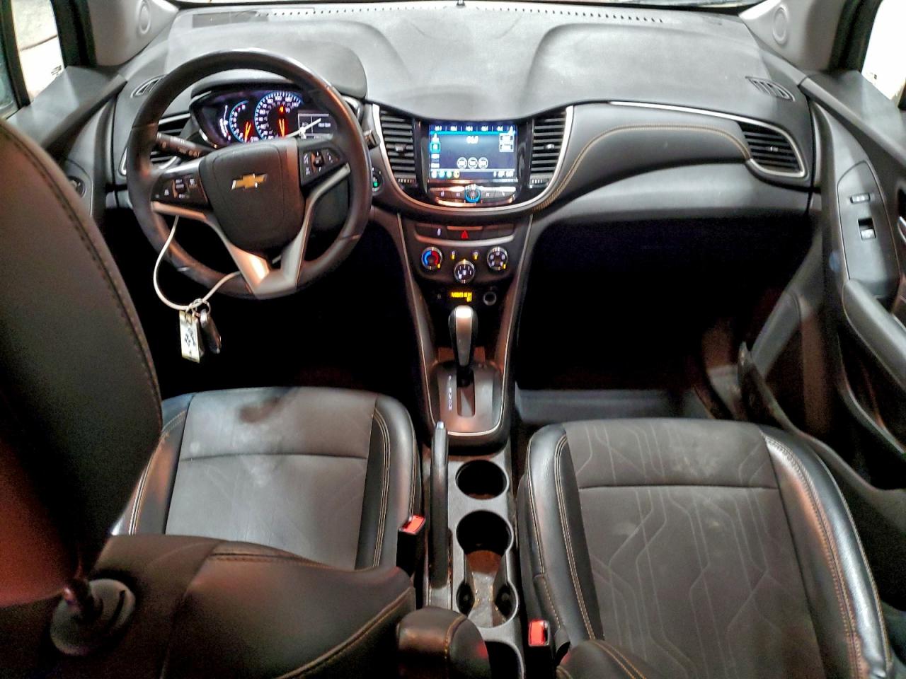 2018 CHEVROLET TRAX 1LT photo 8