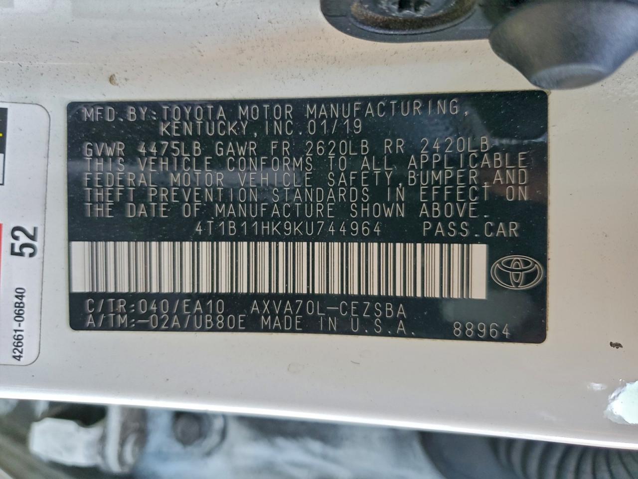 2019 TOYOTA CAMRY L photo 12