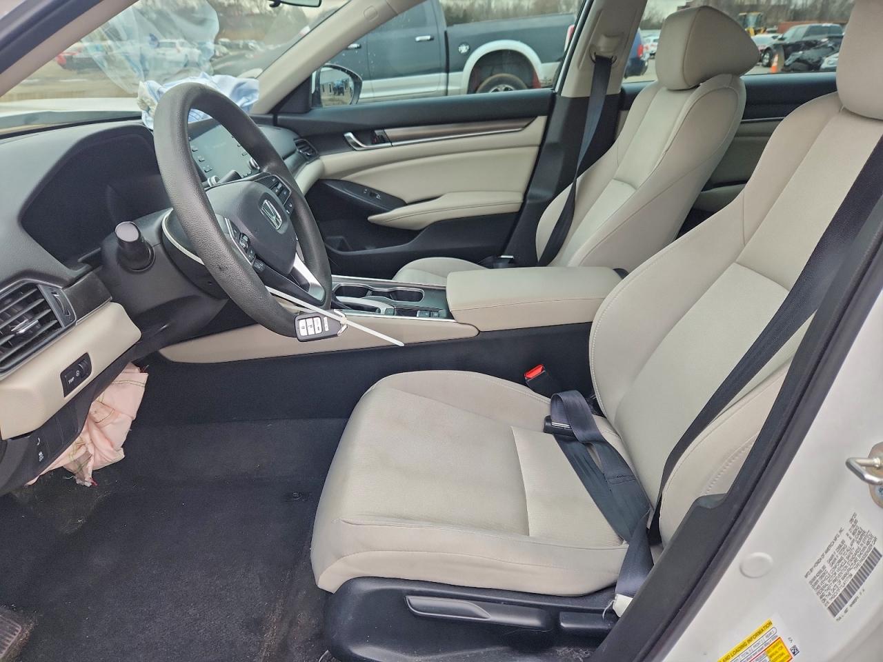 2020 HONDA ACCORD LX photo 7
