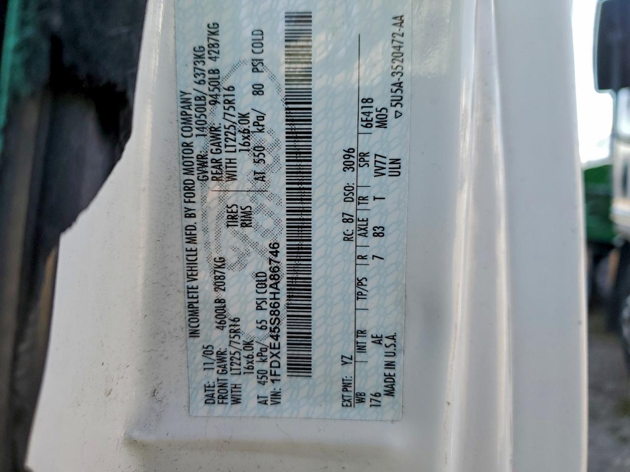 2006 FORD ECONOLINE E450 SUPER DUTY CUTAWAY VAN photo 13