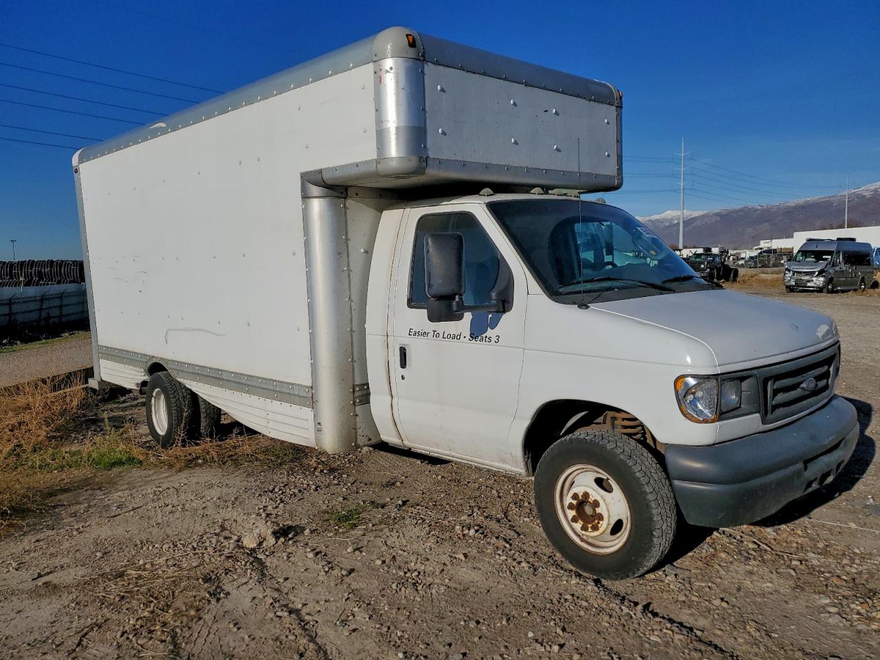 2006 FORD ECONOLINE E450 SUPER DUTY CUTAWAY VAN photo 4