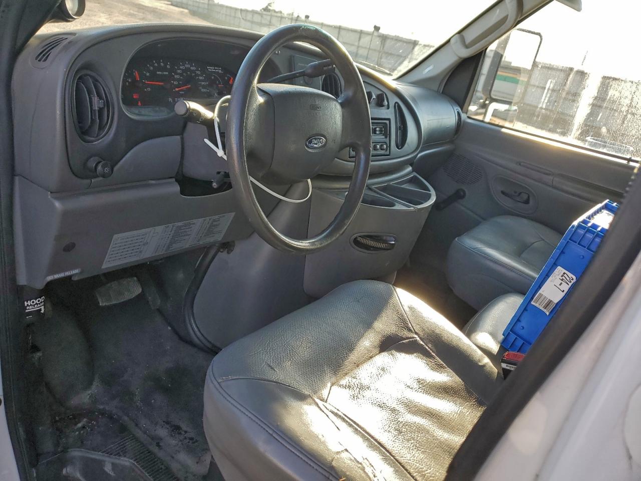 2006 FORD ECONOLINE E450 SUPER DUTY CUTAWAY VAN photo 8