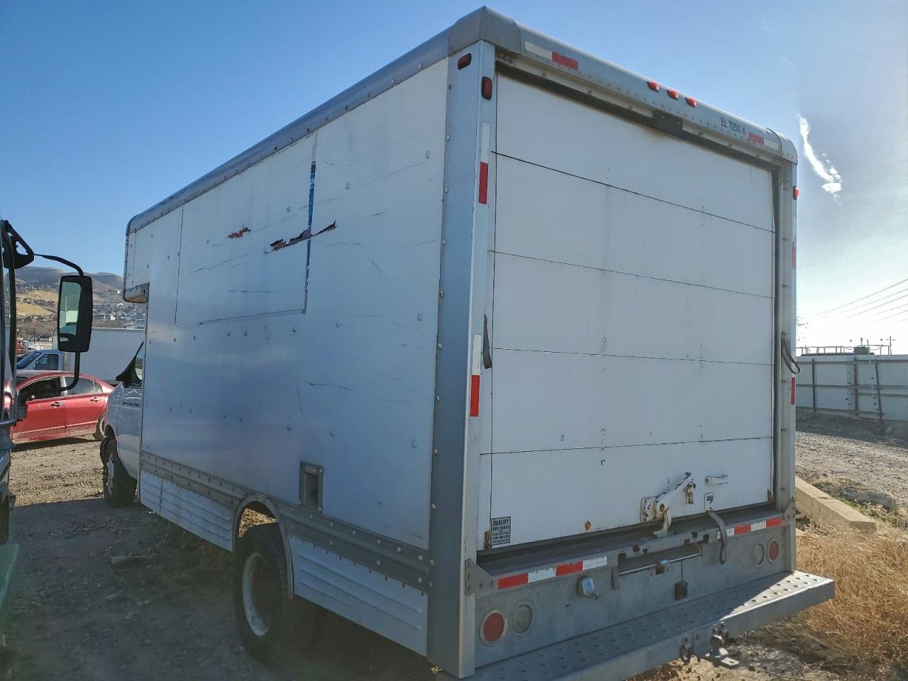 2006 FORD ECONOLINE E450 SUPER DUTY CUTAWAY VAN photo 2