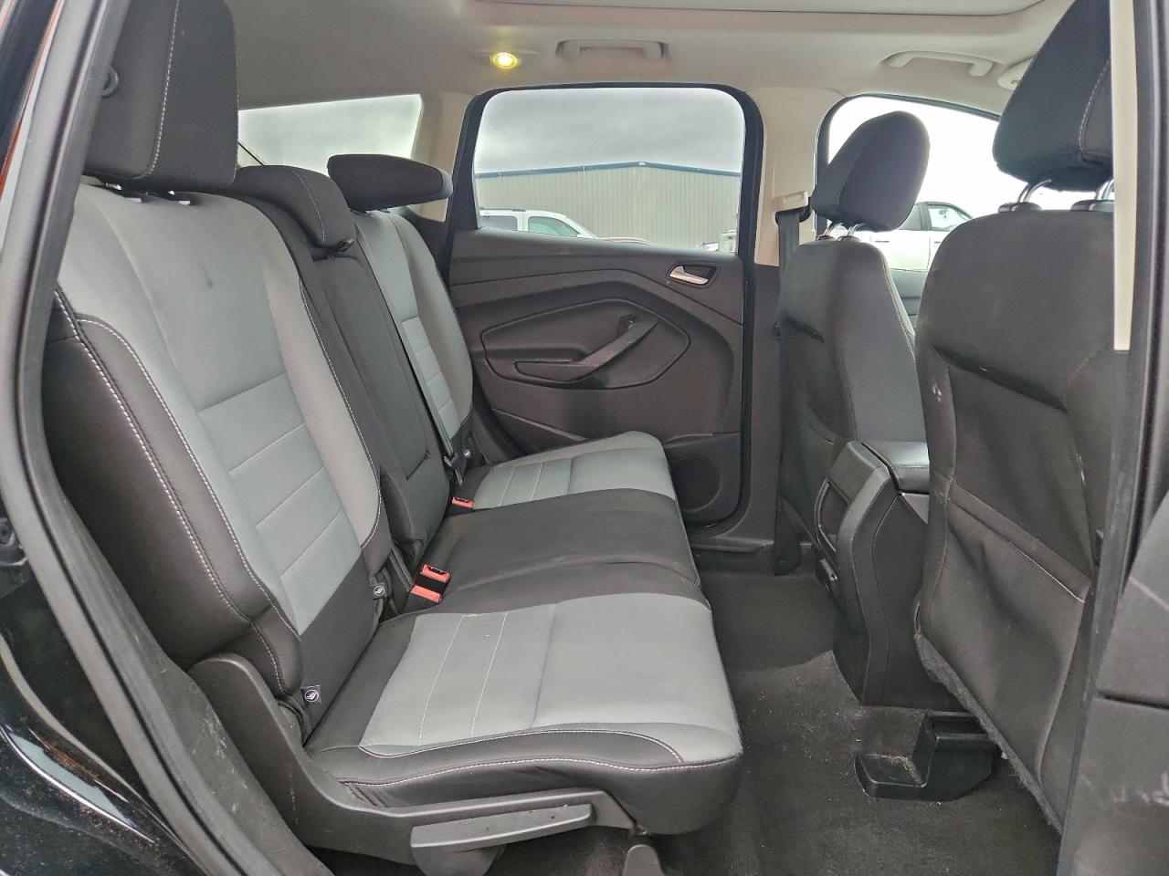2016 FORD ESCAPE SE photo 11