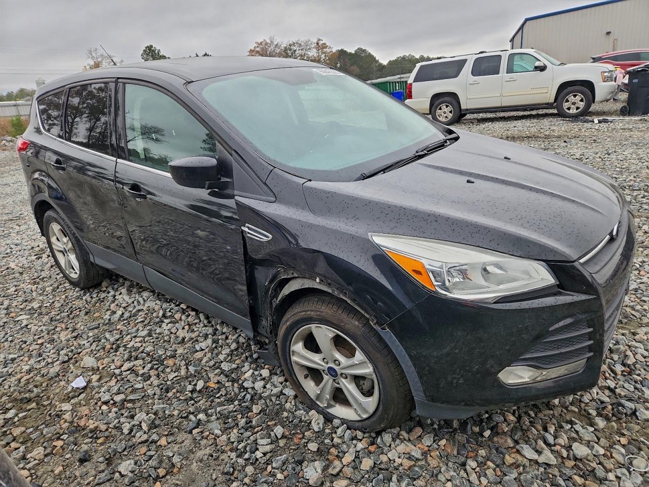 2016 FORD ESCAPE SE photo 4