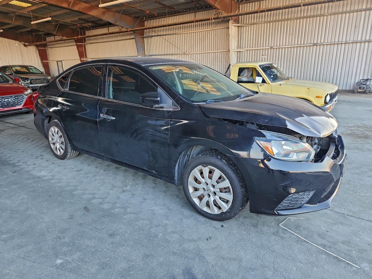 2017 NISSAN SENTRA S photo 4