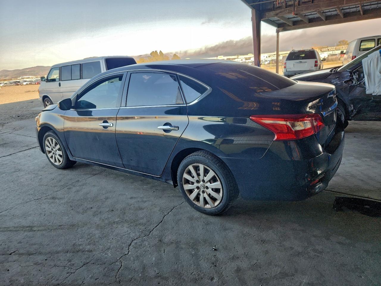 2017 NISSAN SENTRA S photo 2