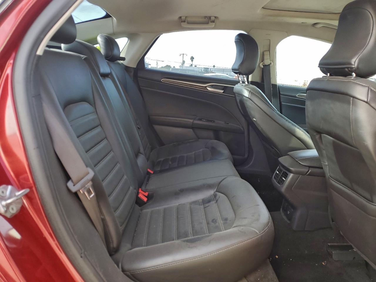 2015 FORD FUSION SE PHEV photo 10