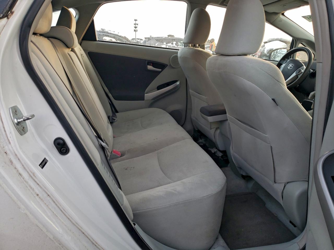 2010 TOYOTA PRIUS photo 10