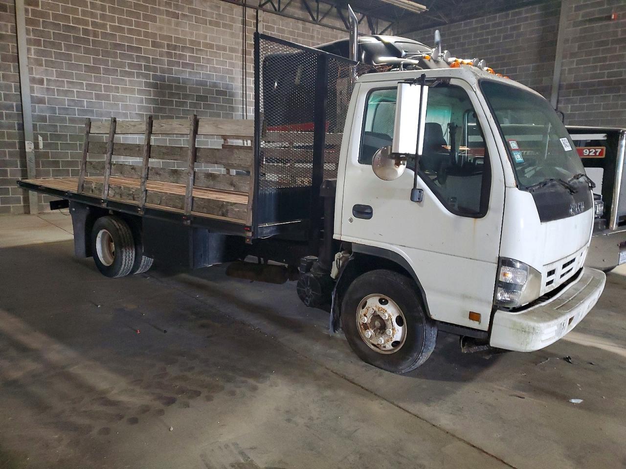 2007 ISUZU NPR photo 4