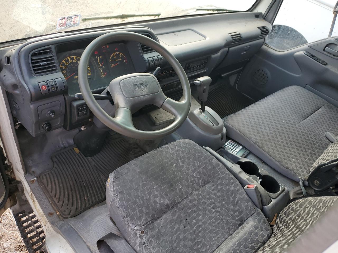 2007 ISUZU NPR photo 8