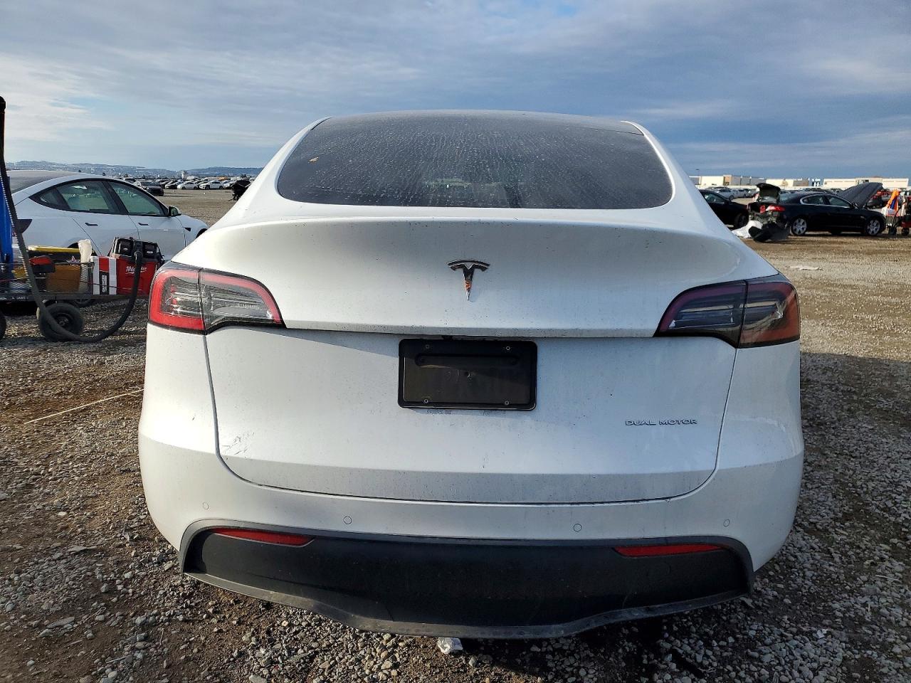 2021 TESLA MODEL Y photo 11