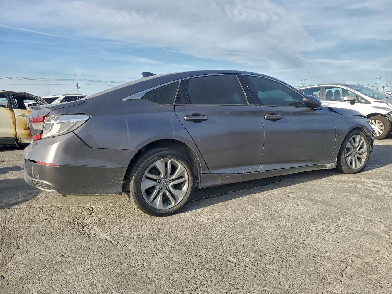 2020 HONDA ACCORD LX photo 3
