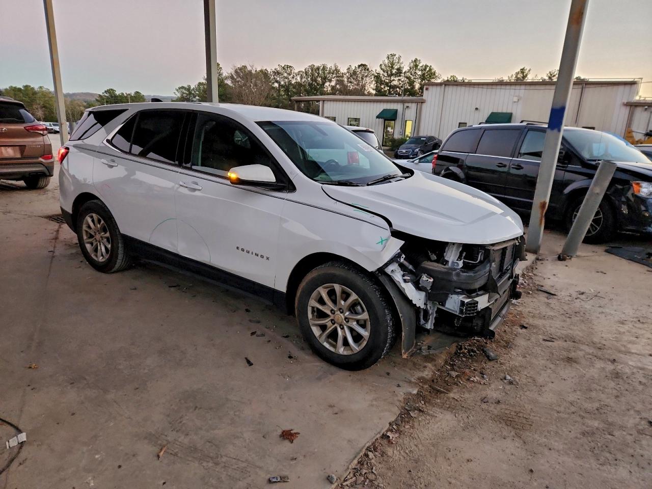 2018 CHEVROLET EQUINOX LT photo 4