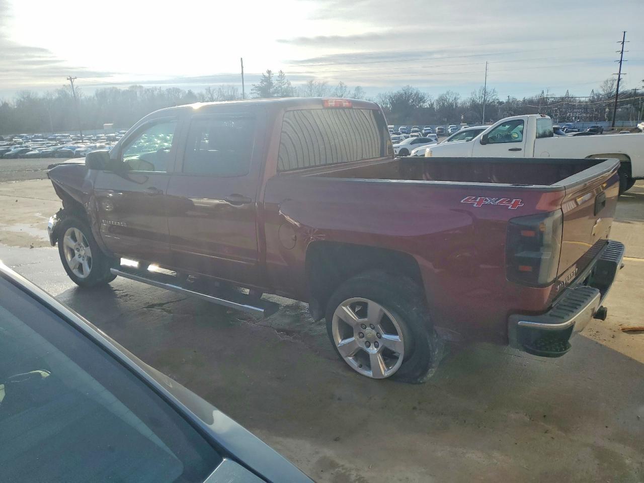 2015 CHEVROLET SILVERADO K1500 LT photo 2