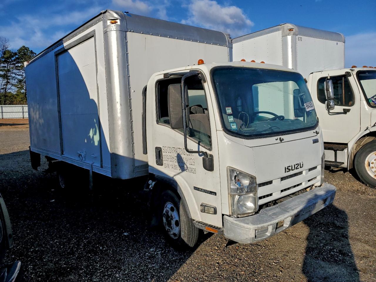 2009 ISUZU NPR photo 4