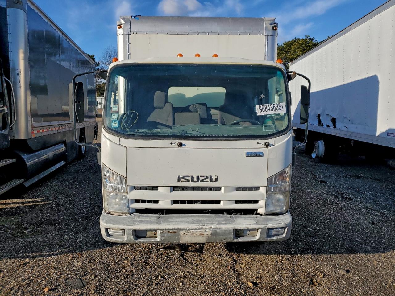 2009 ISUZU NPR photo 5