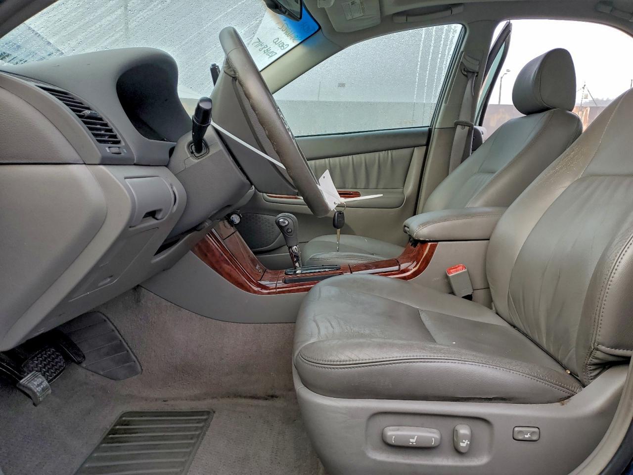 2006 TOYOTA CAMRY LE photo 7