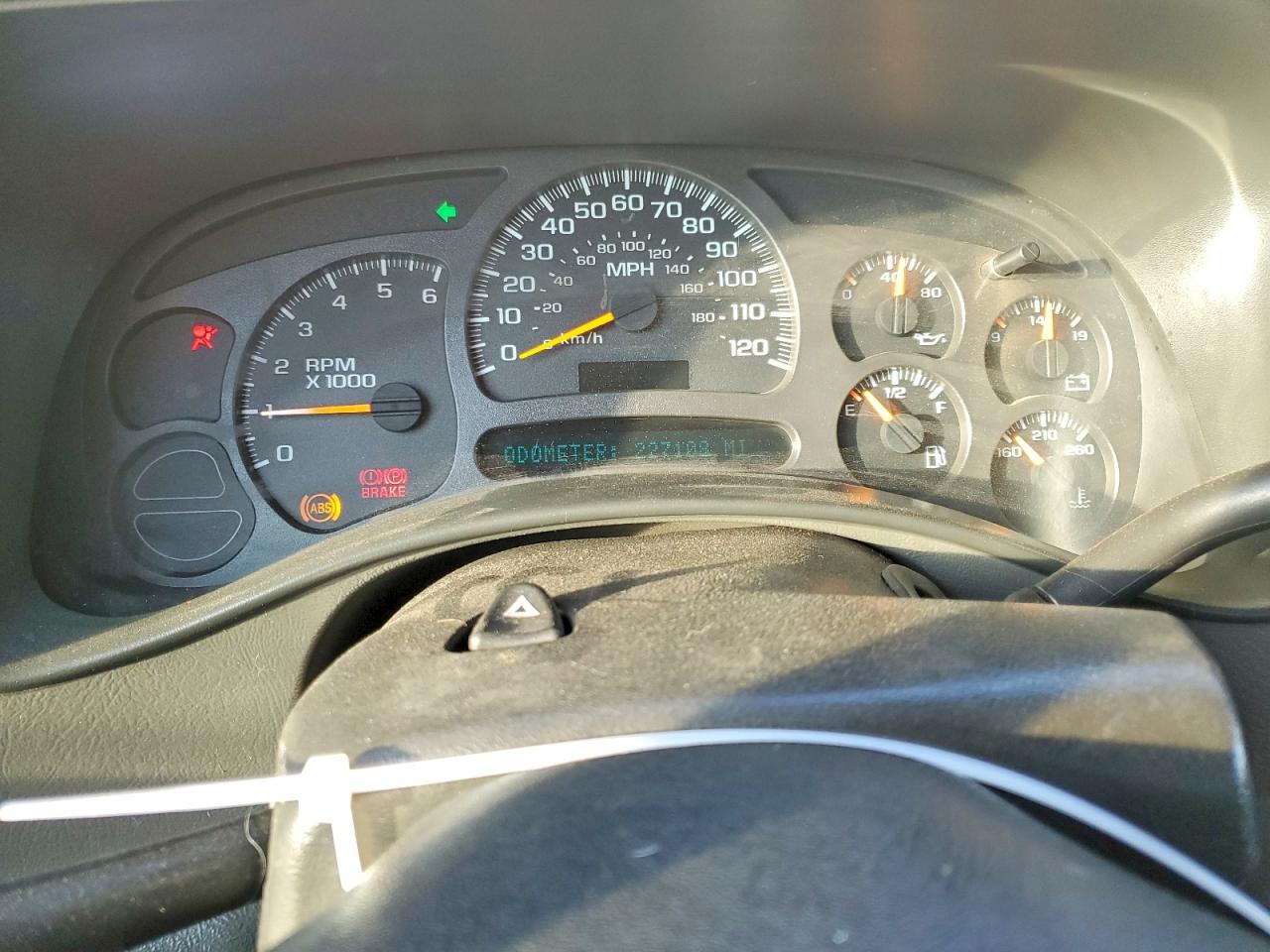2003 GMC NEW SIERRA K1500 photo 9