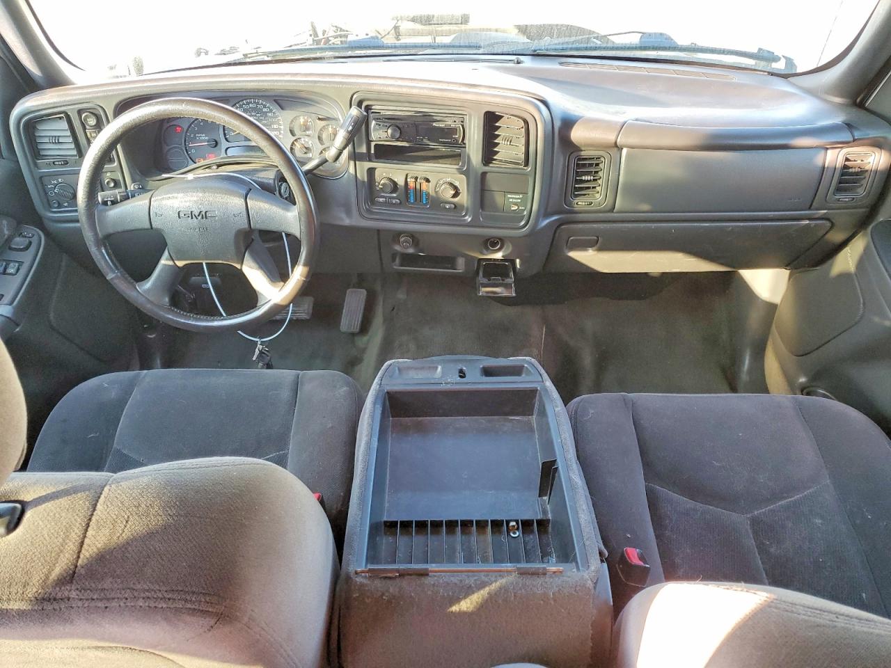 2003 GMC NEW SIERRA K1500 photo 8