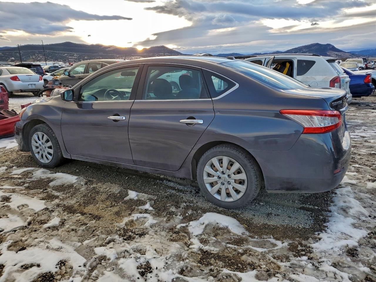 2015 NISSAN SENTRA S photo 2