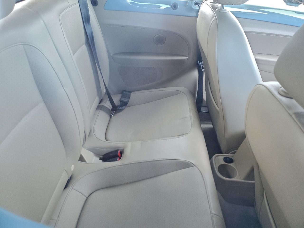 2015 VOLKSWAGEN BEETLE 1.8T photo 10