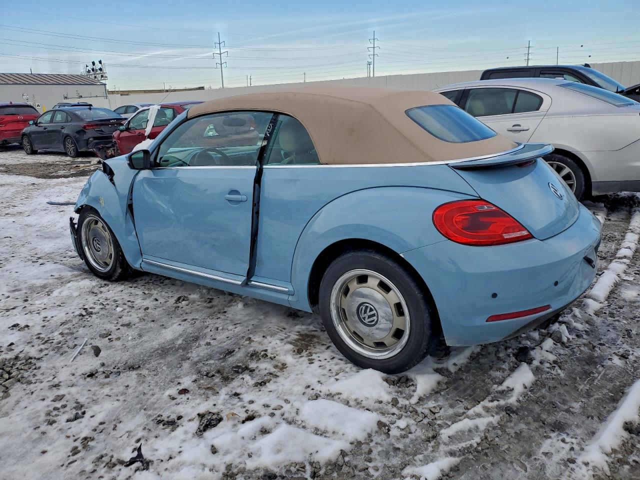 2015 VOLKSWAGEN BEETLE 1.8T photo 2