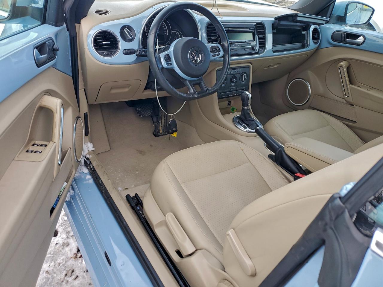 2015 VOLKSWAGEN BEETLE 1.8T photo 8