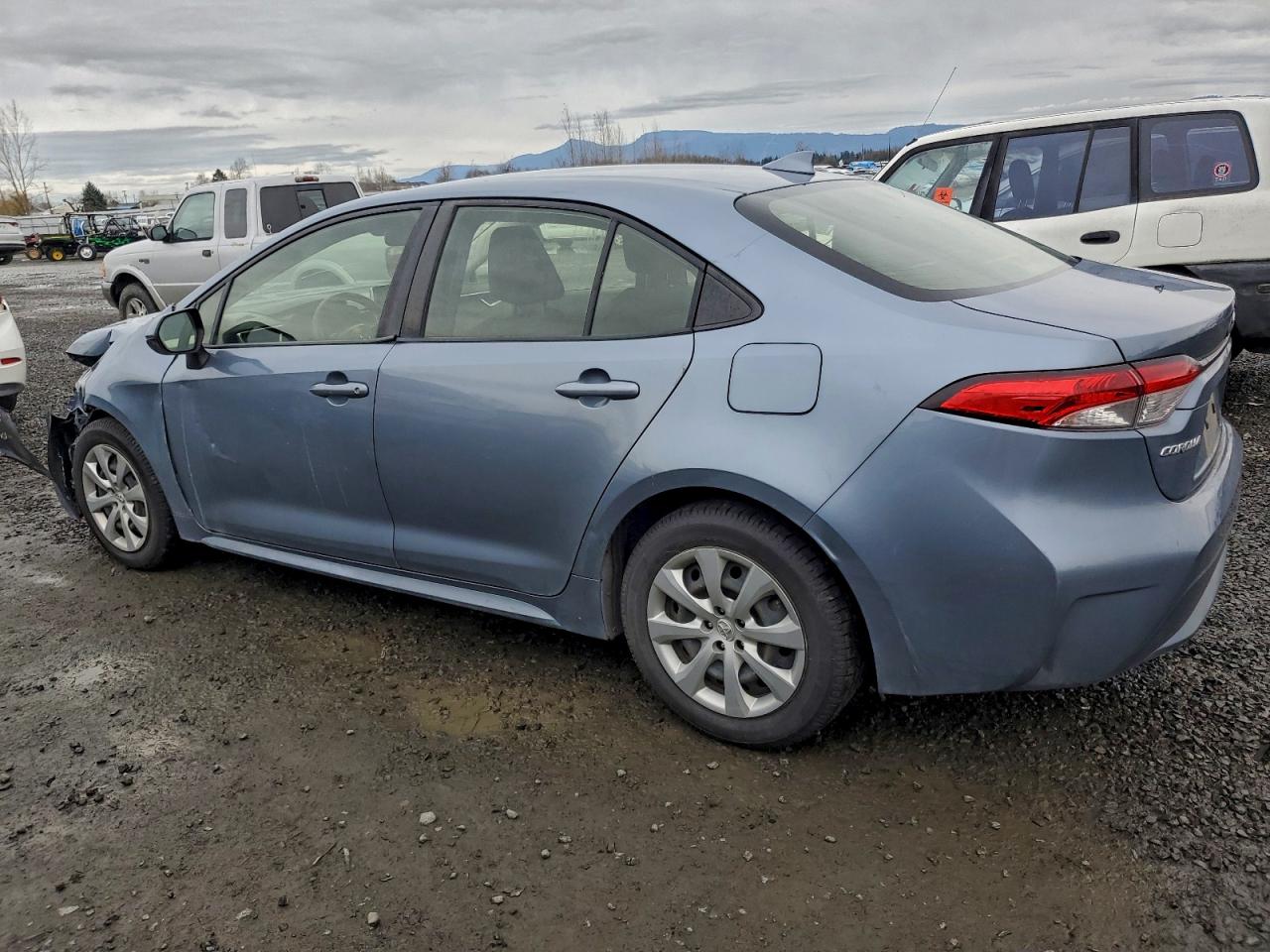 2020 TOYOTA COROLLA LE photo 3