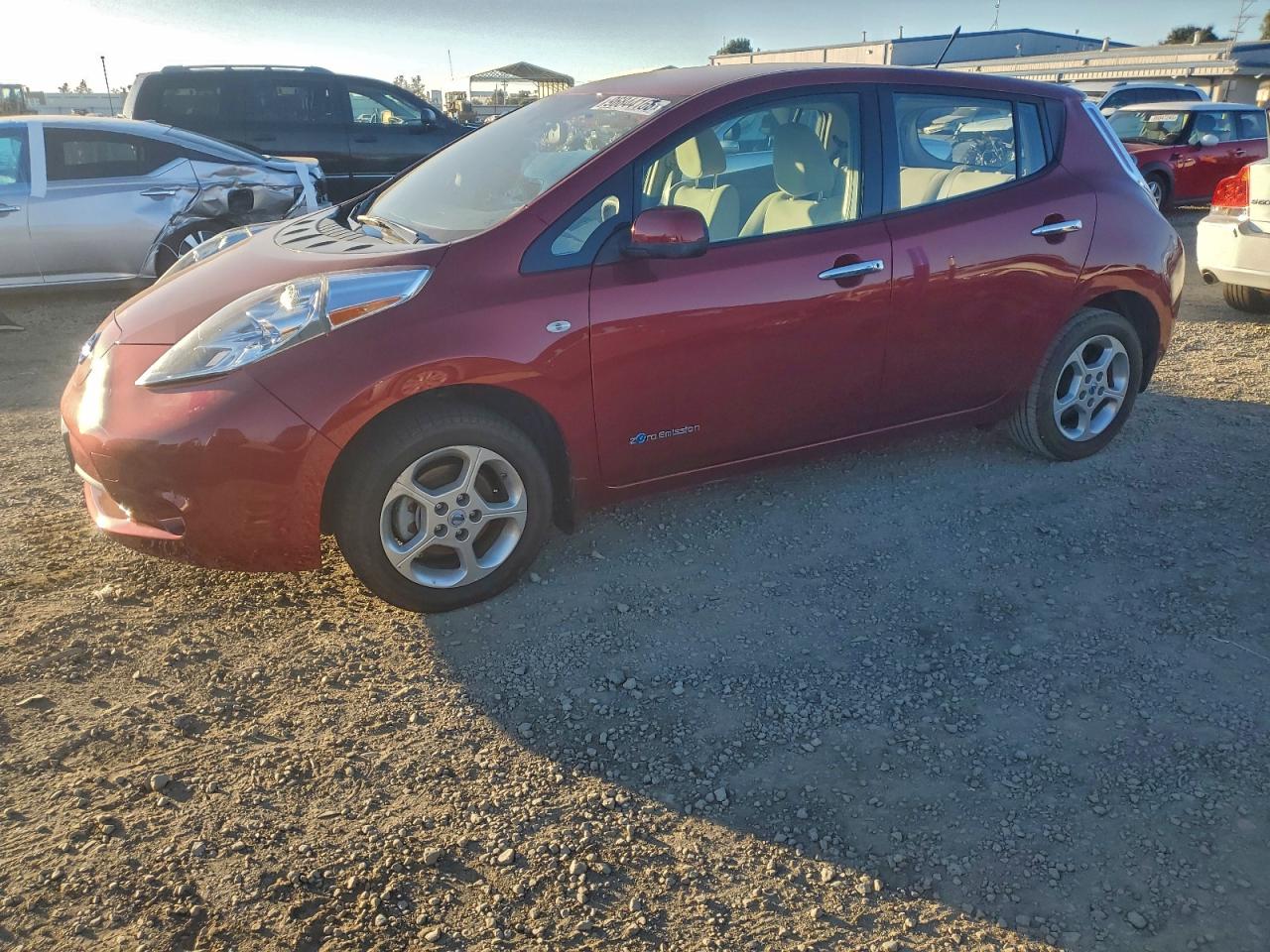 2011 NISSAN LEAF