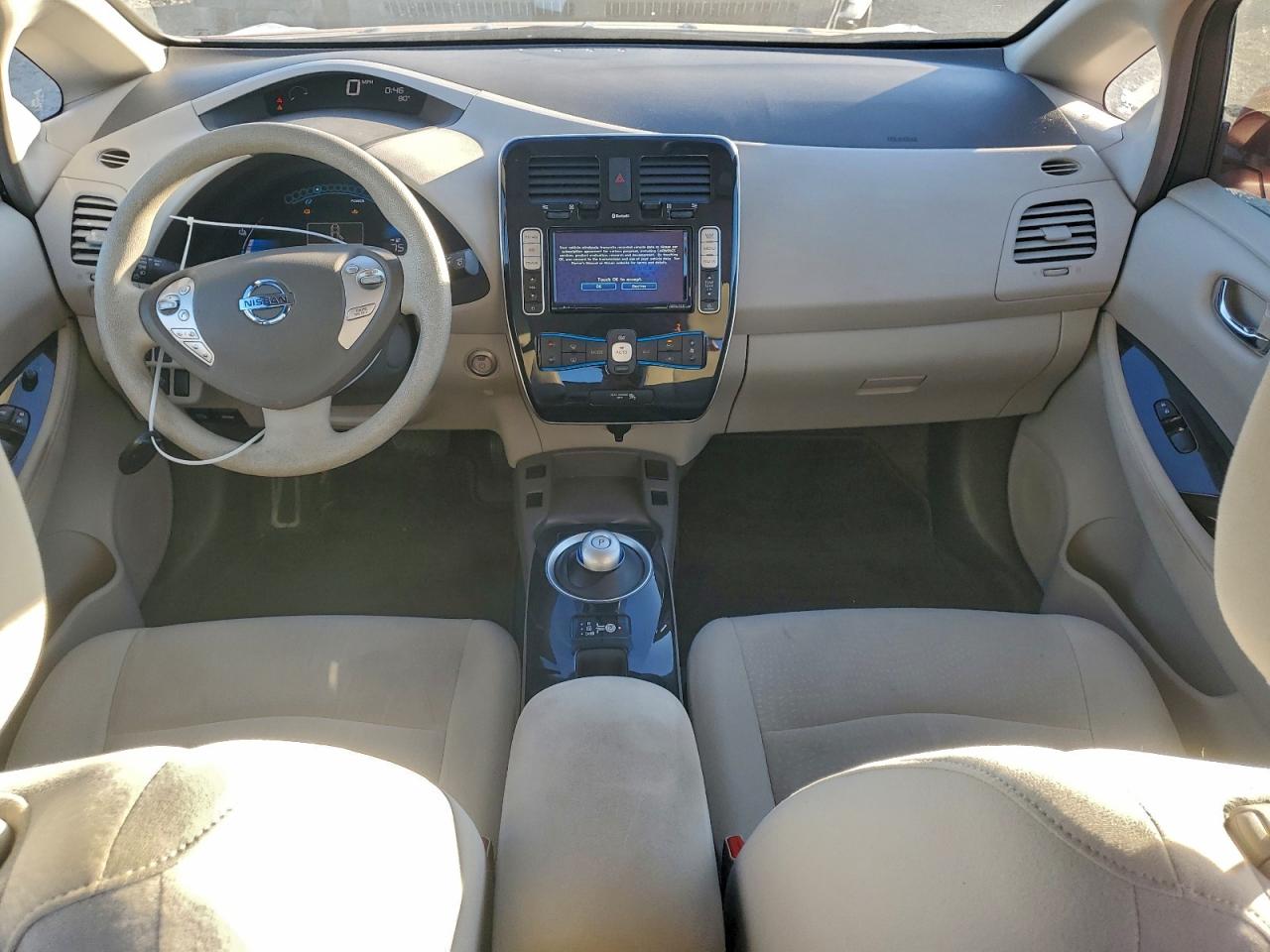 2011 NISSAN LEAF SV photo 8