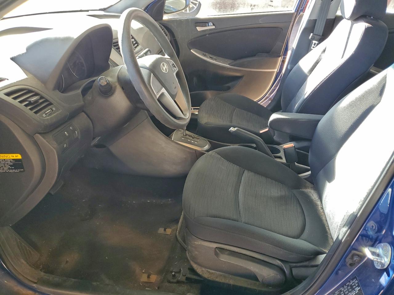 2017 HYUNDAI ACCENT SE photo 7
