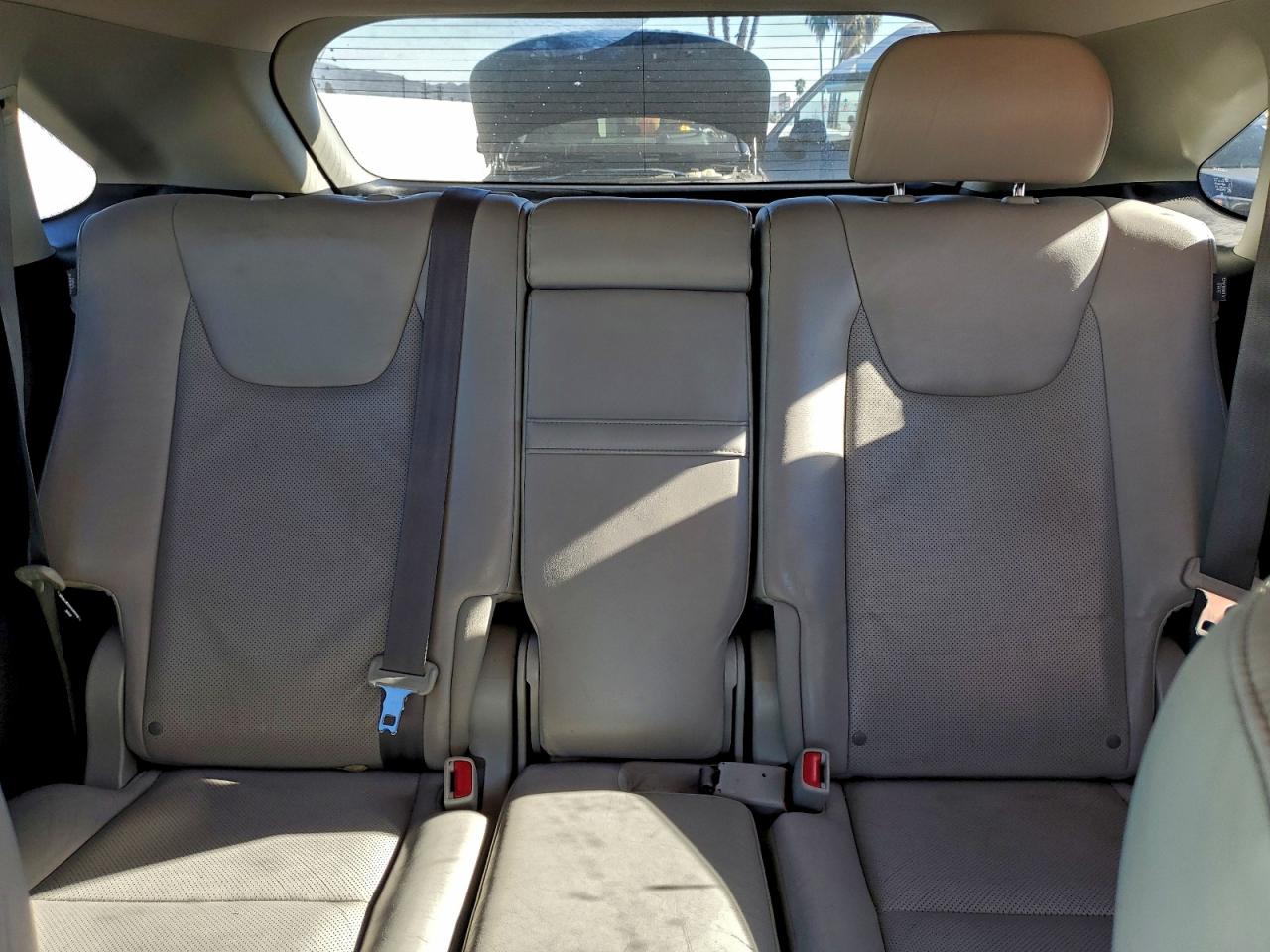2012 LEXUS RX photo 10