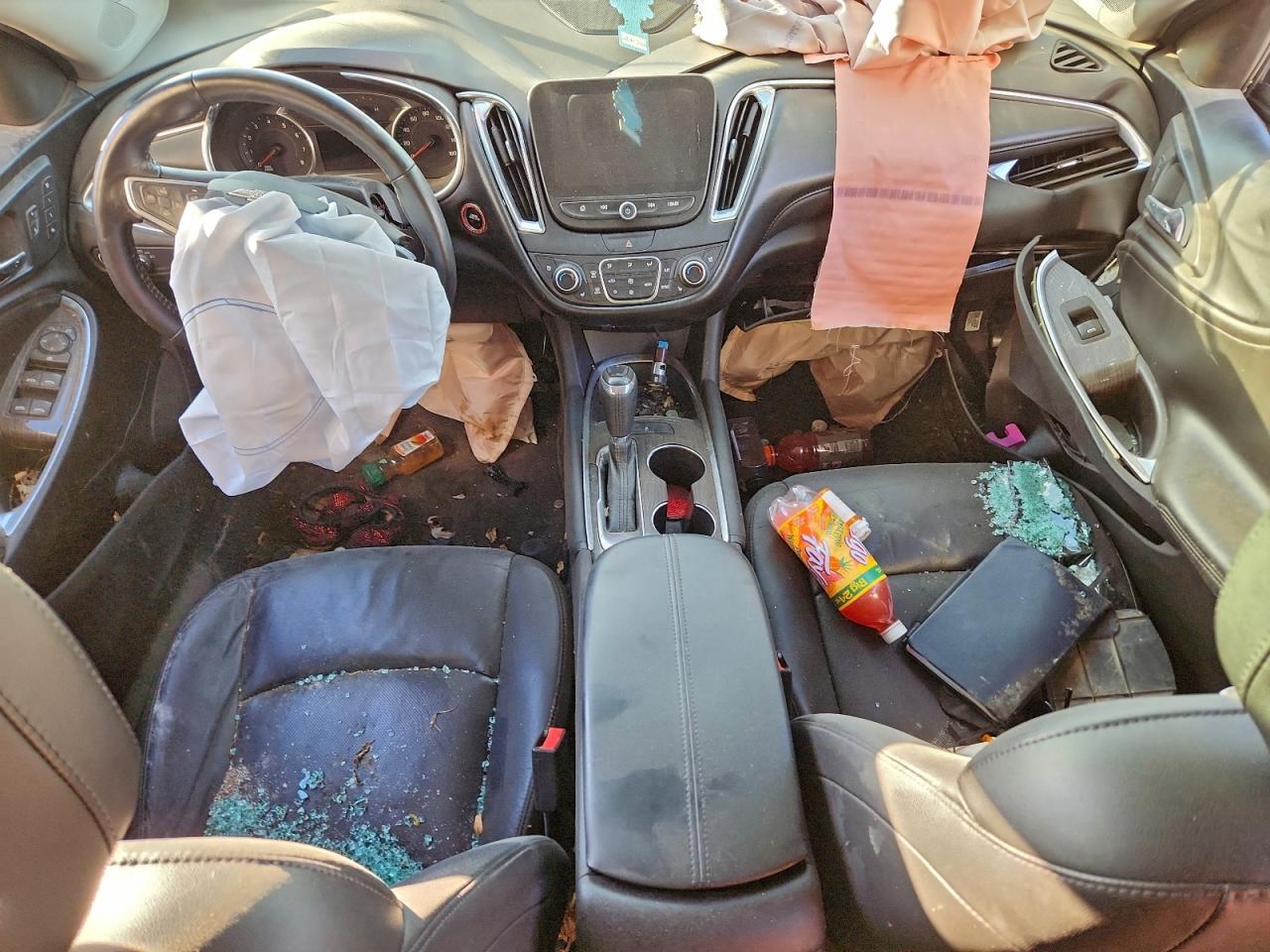 2018 CHEVROLET MALIBU PREMIER photo 22