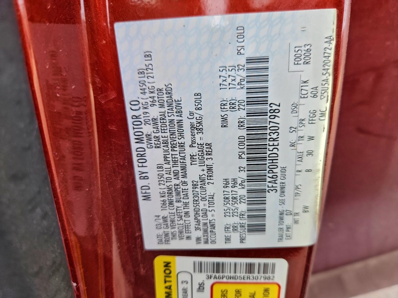2014 FORD FUSION SE photo 12