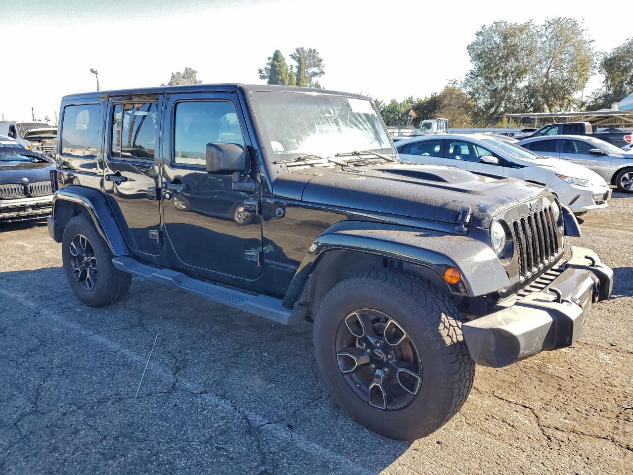 2018 JEEP WRANGLER UNLIMITED SAHARA photo 4