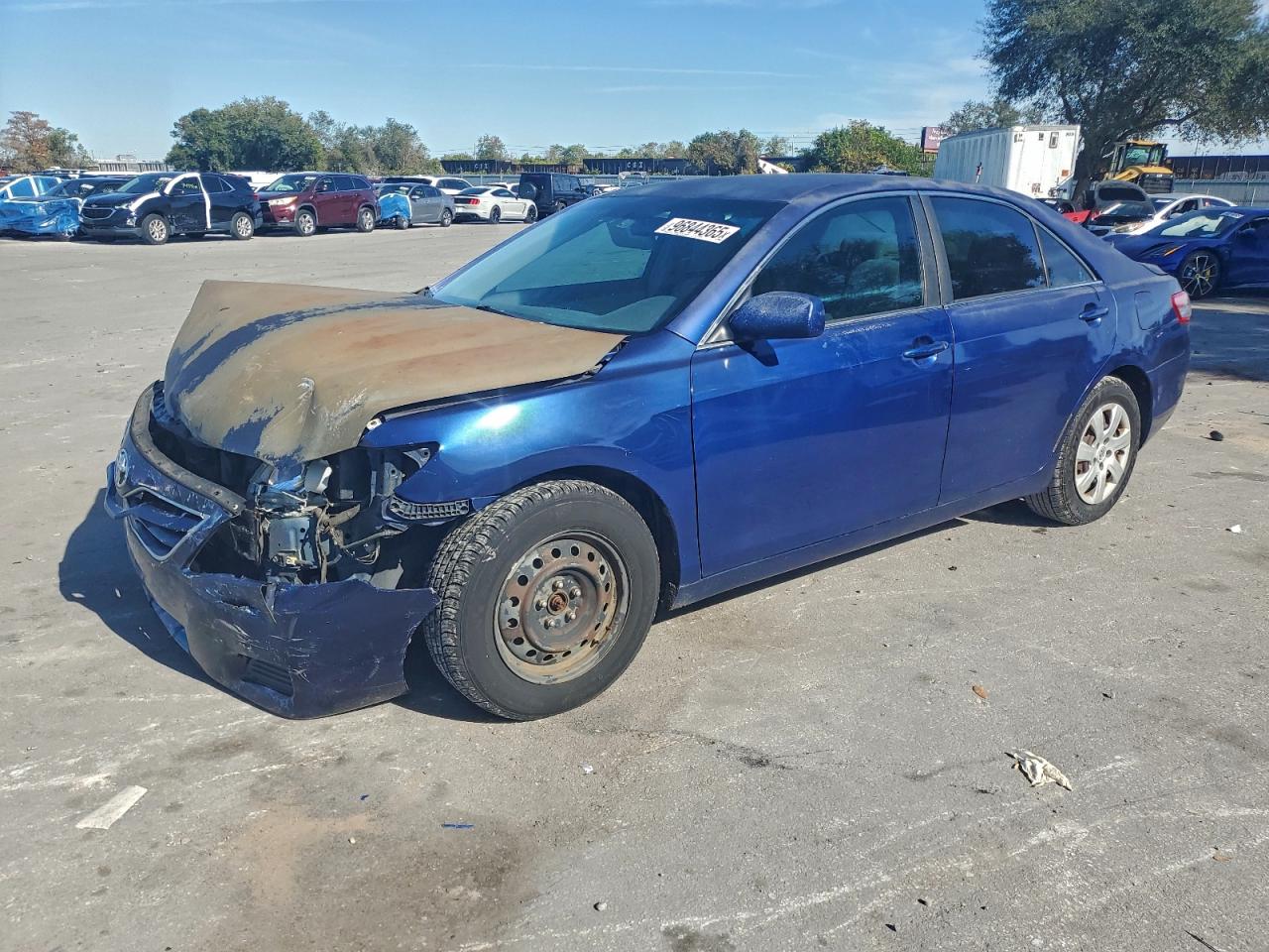 2011 TOYOTA CAMRY