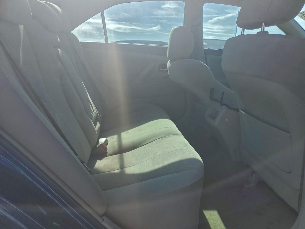 2011 TOYOTA CAMRY BASE photo 10