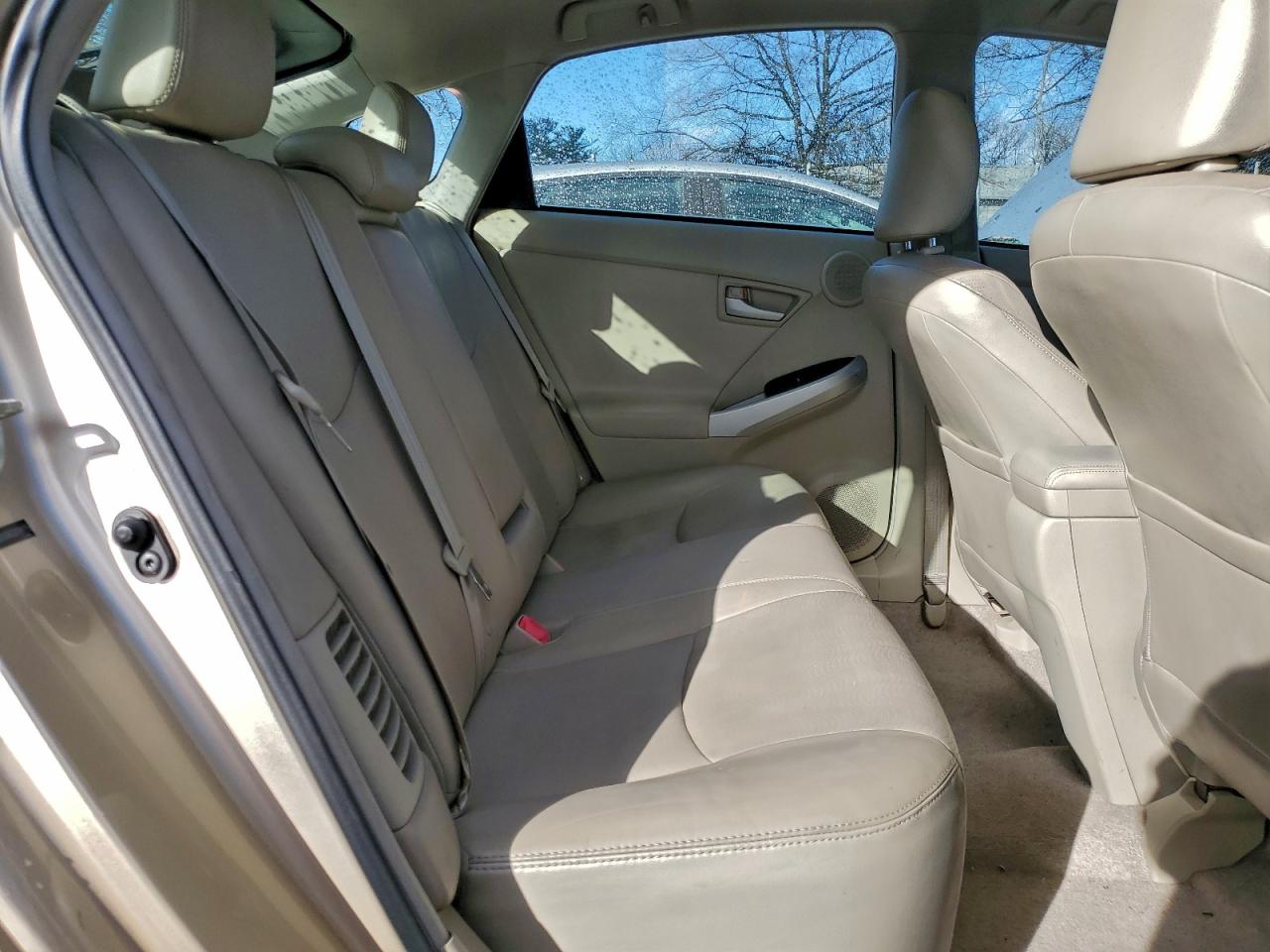 2010 TOYOTA PRIUS photo 10