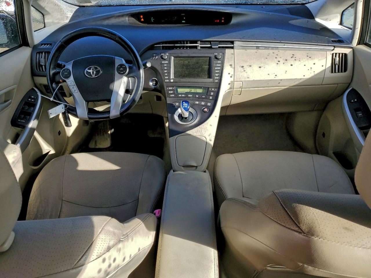 2010 TOYOTA PRIUS photo 8